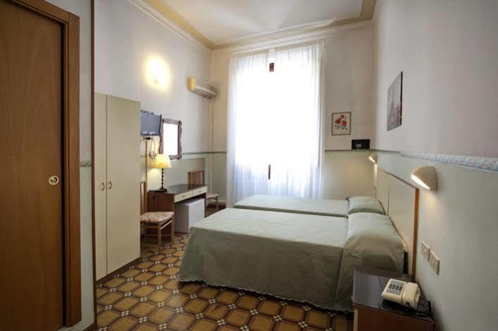 Hotel La Belle Epoque à Florence Extérieur photo